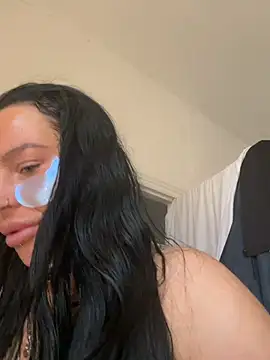 Darkfantisyx online show from May 24, 2026, 11:54 am