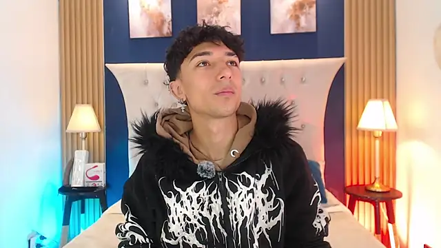 Snapshot of Aiden_Rivers_ chatting on July 17, 2026, 12:57 pm Aiden Rivers online show from July 17, 2026, 12:57 pm