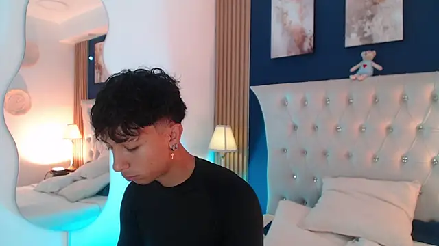 Aiden Rivers  online show from April 9, 2026, 12:55 pm