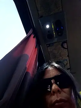 Snapshot of venus-marte chatting on March 3, 2026, 11:23 pm venus-marte online show from March 3, 2026, 11:23 pm