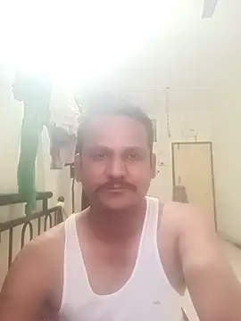 hunk man online show from February 24, 2026, 12:50 pm