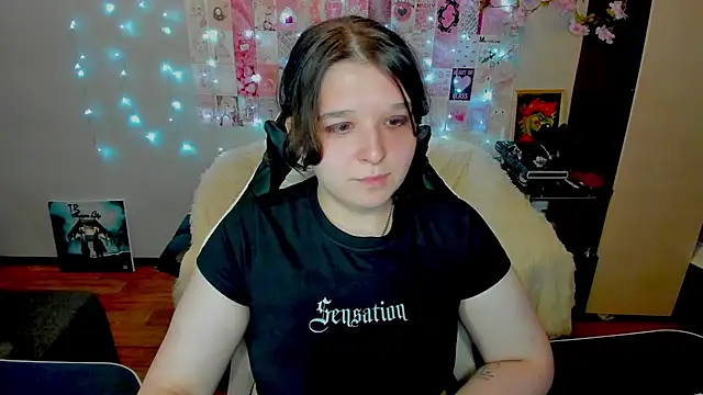 Snapshot of Kate_Acid chatting on July 14, 2026, 2:27 am Kate Acid online show from July 14, 2026, 2:27 am