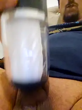 Loadedboyhot online show from June 18, 2026, 7:08 pm