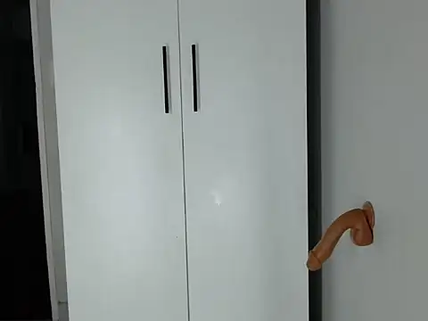 Snapshot of Loyal_Sashaa chatting on March 6, 2026, 2:01 pm Loyal Sashaa online show from March 6, 2026, 2:01 pm