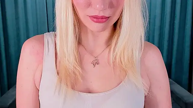 AshleyySchwartz online show from March 16, 2026, 4:21 pm