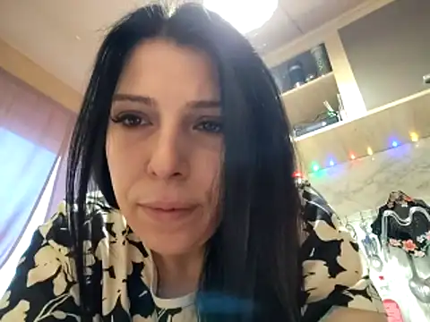 Snapshot of bestwoman_1 chatting on February 17, 2026, 6:22 am bestwoman 1 online show from February 17, 2026, 6:22 am