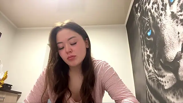 Snapshot of AudieGravely chatting on April 1, 2026, 12:46 am AudieGravely online show from April 1, 2026, 12:46 am