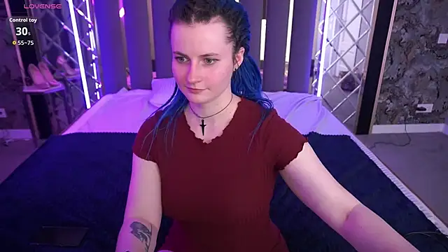 AlisaGracee online show from April 29, 2026, 1:04 pm
