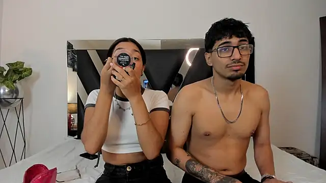 Snapshot of Mia_Iron chatting on March 17, 2026, 12:19 pm Mia Iron online show from March 17, 2026, 12:19 pm