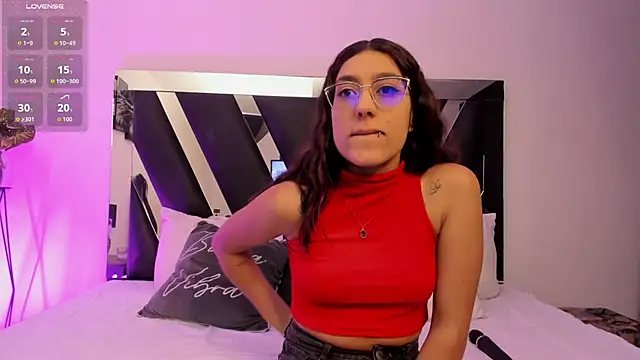 Snapshot of Mia_Iron chatting on April 14, 2026, 1:05 pm Mia Iron online show from April 14, 2026, 1:05 pm