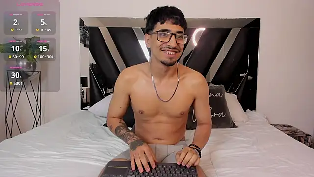 Snapshot of Mia_Iron chatting on March 2, 2026, 12:23 pm Mia Iron online show from March 2, 2026, 12:23 pm