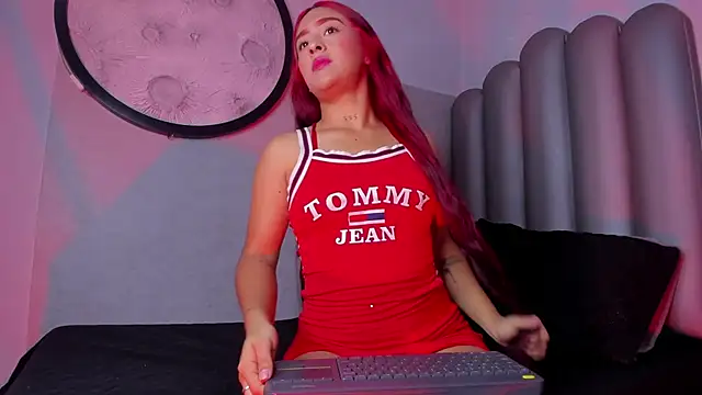 Snapshot of Agathe_caius chatting on March 6, 2026, 3:56 am Agathe caius online show from March 6, 2026, 3:56 am