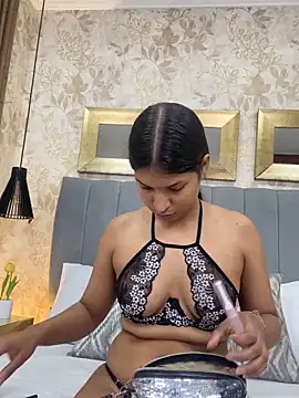 AnnaLoren  online show from March 7, 2026, 12:21 pm