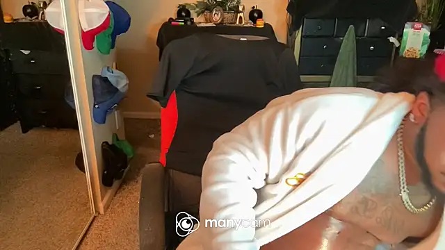 Snapshot of nikolovetm chatting on March 15, 2026, 5:58 am nikolovetm online show from March 15, 2026, 5:58 am