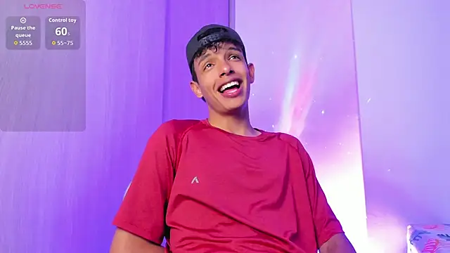 Maxfrost1 online show from March 27, 2026, 1:03 am