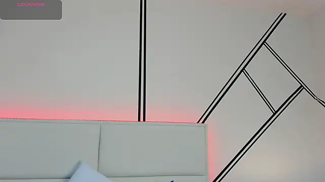 evangeline valencia online show from March 14, 2026, 12:16 am