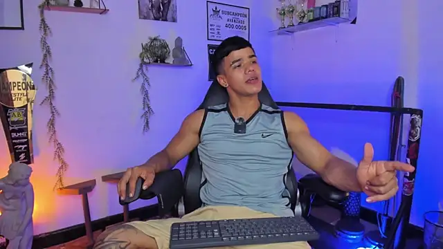 Rob zaens33 online show from March 5, 2026, 2:35 pm