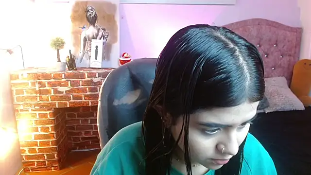 mila quin online show from April 5, 2026, 12:56 pm