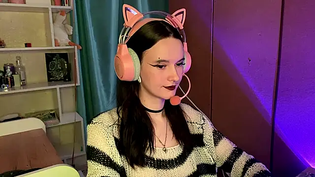 Snapshot of MabelDefina chatting on March 11, 2026, 11:04 am MabelDefina online show from March 11, 2026, 11:04 am