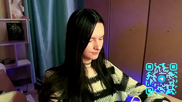 Snapshot of MabelDefina chatting on April 2, 2026, 11:06 am MabelDefina online show from April 2, 2026, 11:06 am