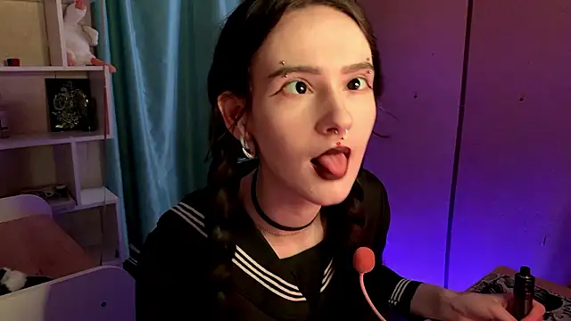 Snapshot of MabelDefina chatting on March 20, 2026, 11:11 am MabelDefina online show from March 20, 2026, 11:11 am