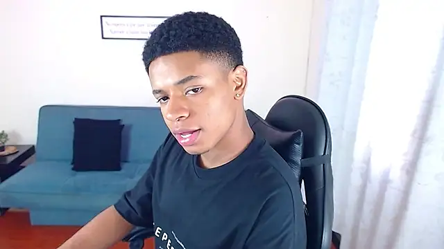 Snapshot of liiam3 chatting on March 17, 2026, 9:07 pm liiam3 online show from March 17, 2026, 9:07 pm