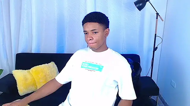 Snapshot of liiam3 chatting on March 21, 2026, 9:19 pm liiam3 online show from March 21, 2026, 9:19 pm