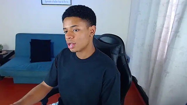 Snapshot of liiam3 chatting on March 23, 2026, 9:25 pm liiam3 online show from March 23, 2026, 9:25 pm