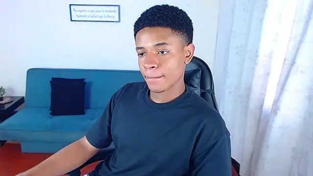 Snapshot of liiam3 chatting on March 18, 2026, 9:48 pm liiam3 online show from March 18, 2026, 9:48 pm