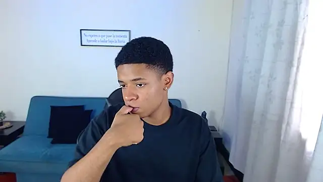 Snapshot of liiam3 chatting on March 5, 2026, 8:49 pm liiam3 online show from March 5, 2026, 8:49 pm