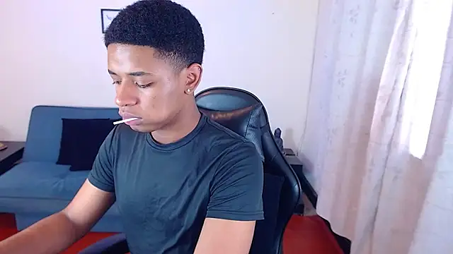 Snapshot of liiam3 chatting on March 4, 2026, 8:49 pm liiam3 online show from March 4, 2026, 8:49 pm