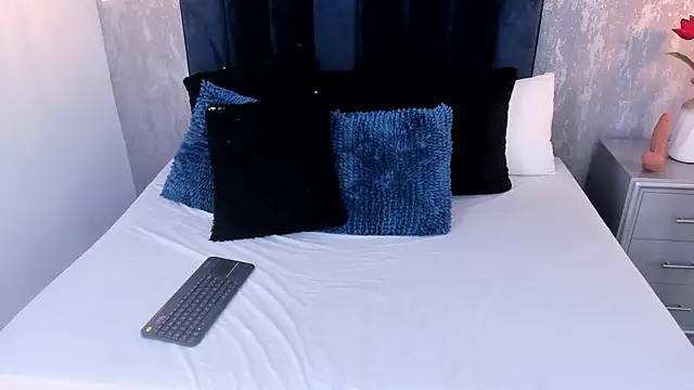 Snapshot of Janna__26 chatting on March 10, 2026, 7:51 pm Janna 26 online show from March 10, 2026, 7:51 pm