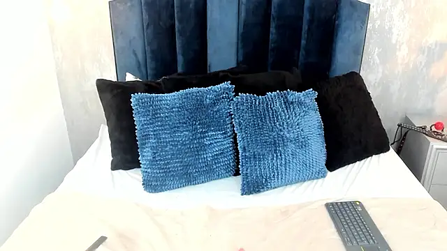 Snapshot of Janna__26 chatting on March 8, 2026, 12:49 am Janna 26 online show from March 8, 2026, 12:49 am