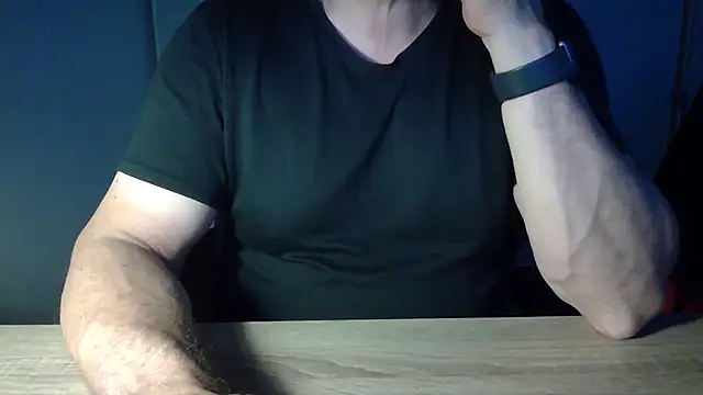 ViveLaFrance2026 online show from May 6, 2026, 4:33 pm