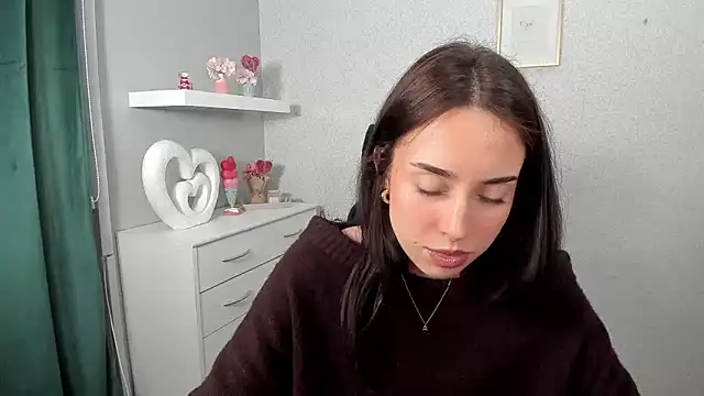 AdeleSolo online show from March 27, 2026, 6:33 am