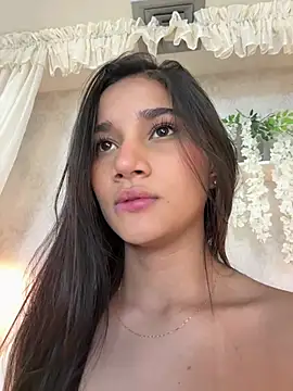 AlessiaVallmont online show from March 14, 2026, 10:05 pm