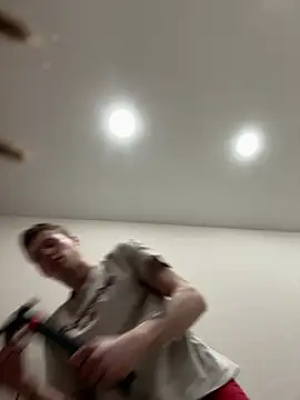 jelisiven online show from April 6, 2026, 3:35 pm