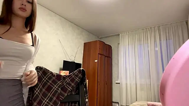 StephaniCute online show from April 23, 2026, 3:46 pm