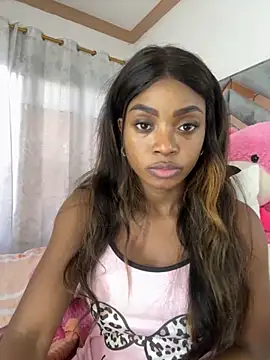 valenntinna online show from March 16, 2026, 9:06 pm