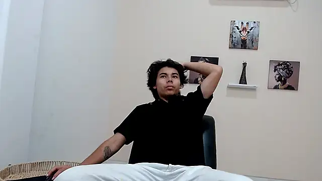 skinnysexy18 online show from March 16, 2026, 2:30 am