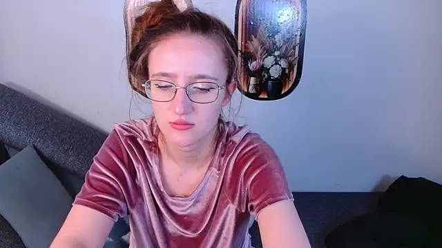 miay here  online show from May 14, 2026, 4:48 pm
