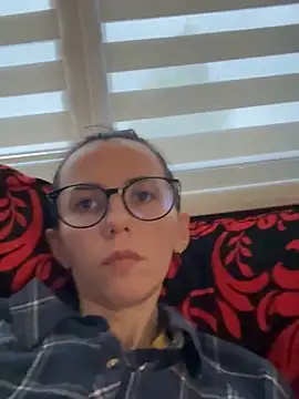 Oliviyalove  online show from June 2, 2026, 5:35 pm