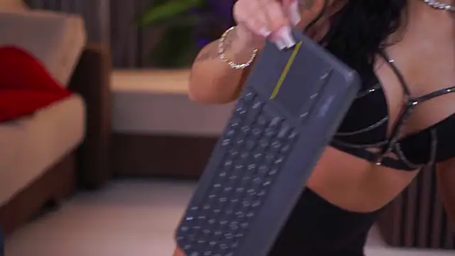 Snapshot of YanaSultana chatting on March 16, 2026, 9:13 am YanaSultana online show from March 16, 2026, 9:13 am