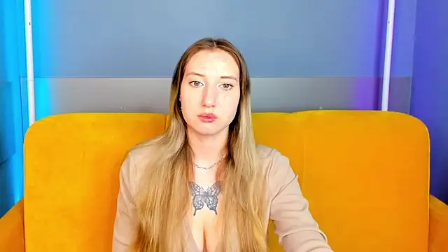 Snapshot of JollyBlondy chatting on February 24, 2026, 1:39 am JollyBlondy online show from February 24, 2026, 1:39 am