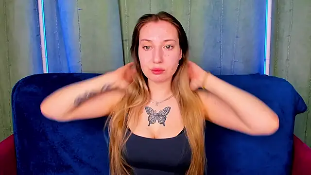 Snapshot of JollyBlondy chatting on March 18, 2026, 1:31 am JollyBlondy online show from March 18, 2026, 1:31 am