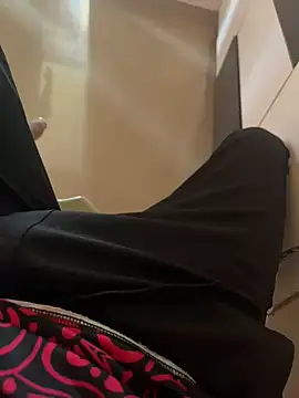 swaggyboii online show from April 13, 2026, 5:55 am