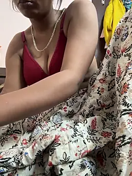 meenu cuties online show from April 2, 2026, 2:41 am