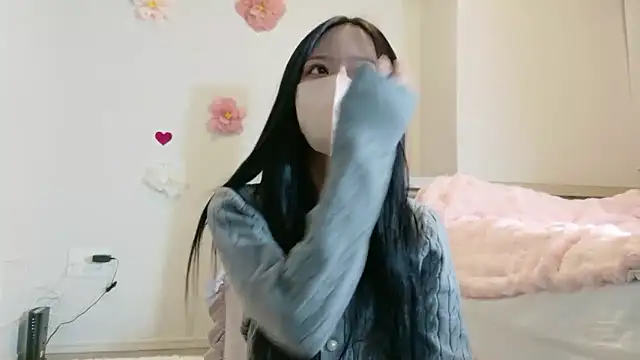 maichan v online show from March 18, 2026, 10:07 am