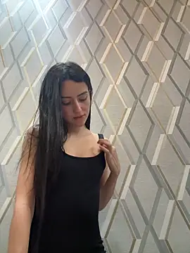 violetta cutest  online show from March 26, 2026, 11:19 am