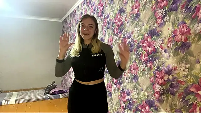 Snapshot of StephanieMarin chatting on February 21, 2026, 2:41 pm StephanieMarin online show from February 21, 2026, 2:41 pm